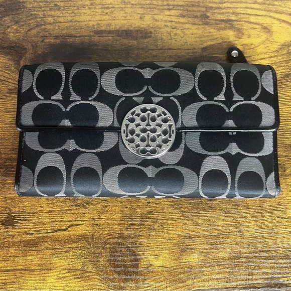 Coach Alexandra Signature Slim Envelope Wallet 7.5 X4 Zip Pockets Leather Trim - Picture 1 of 11